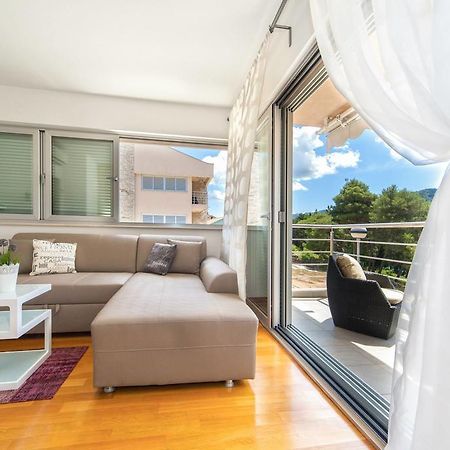 Madrugada Apartments Stari Grad  Dış mekan fotoğraf