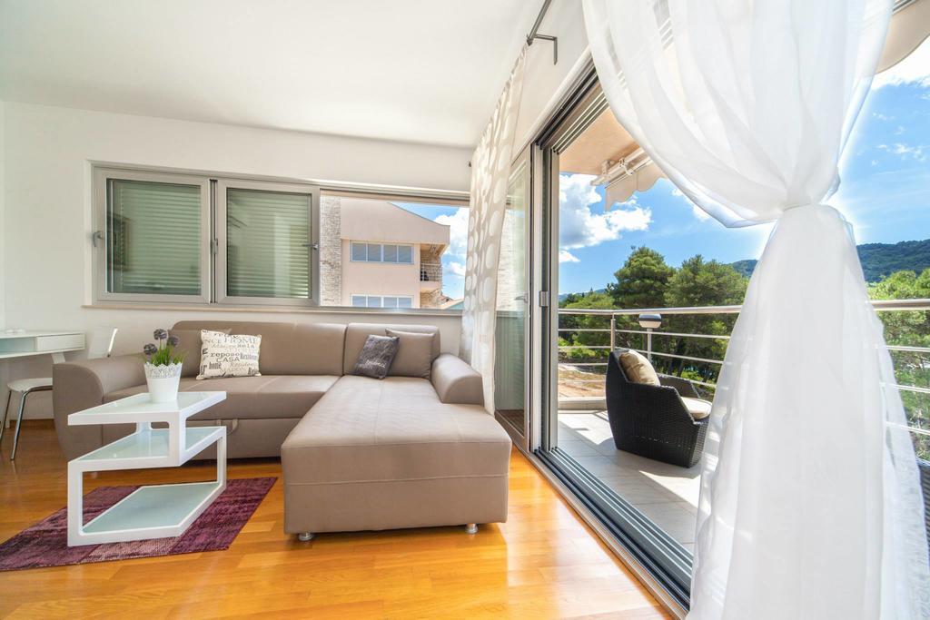 Madrugada Apartments Stari Grad  Dış mekan fotoğraf