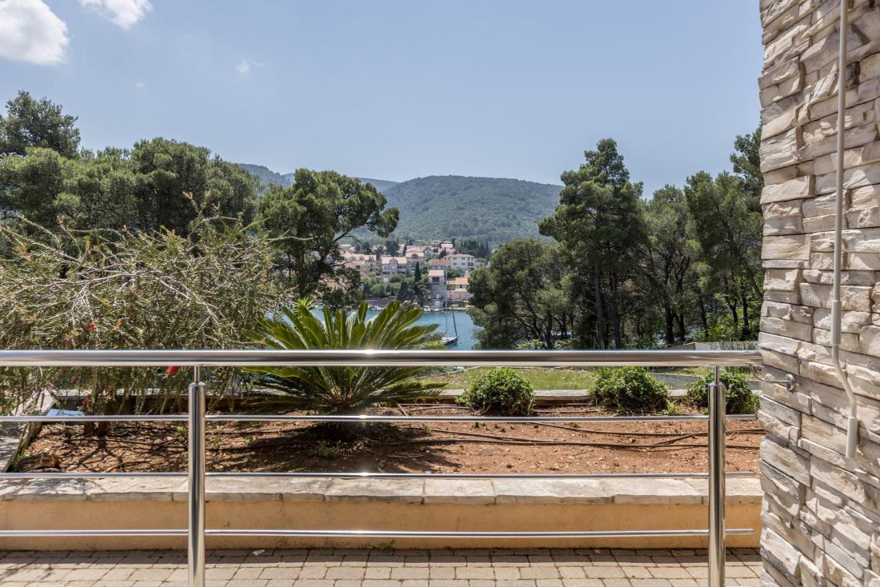 Madrugada Apartments Stari Grad  Dış mekan fotoğraf