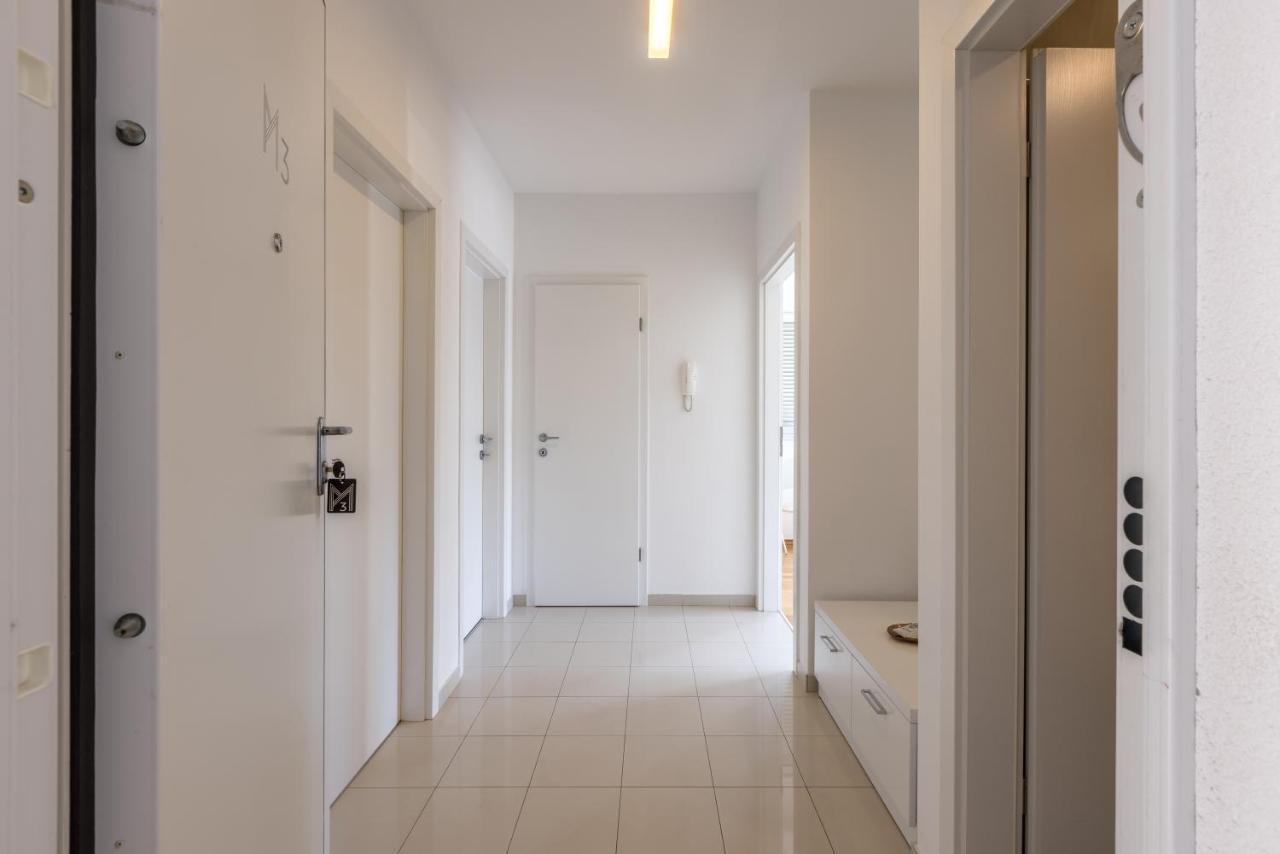 Madrugada Apartments Stari Grad  Dış mekan fotoğraf