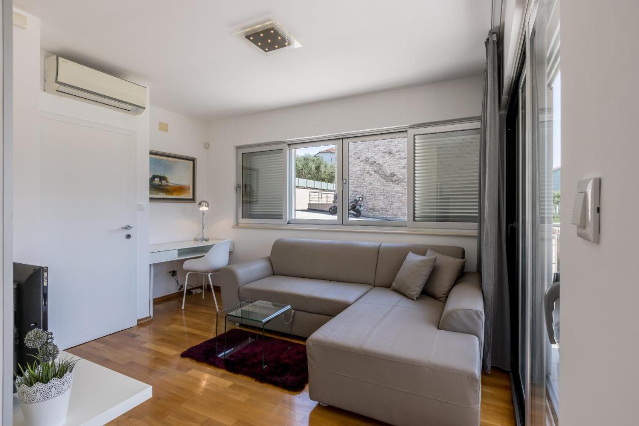 Madrugada Apartments Stari Grad  Dış mekan fotoğraf