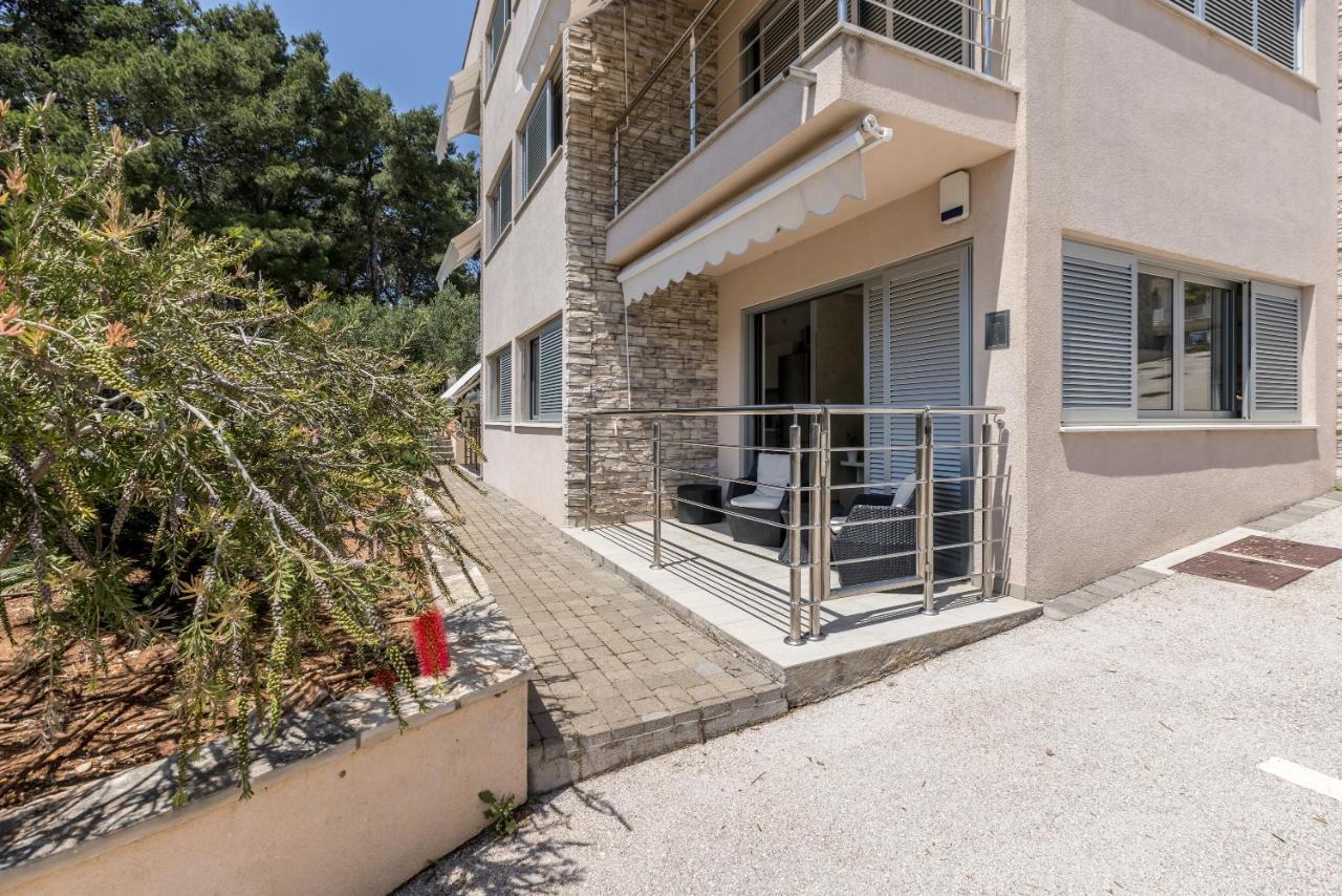 Madrugada Apartments Stari Grad  Dış mekan fotoğraf