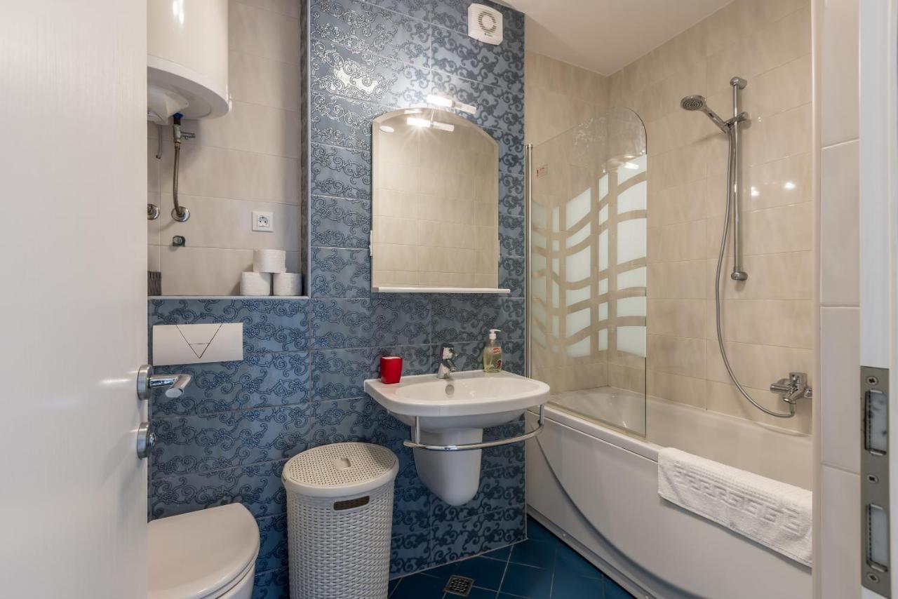 Madrugada Apartments Stari Grad  Dış mekan fotoğraf