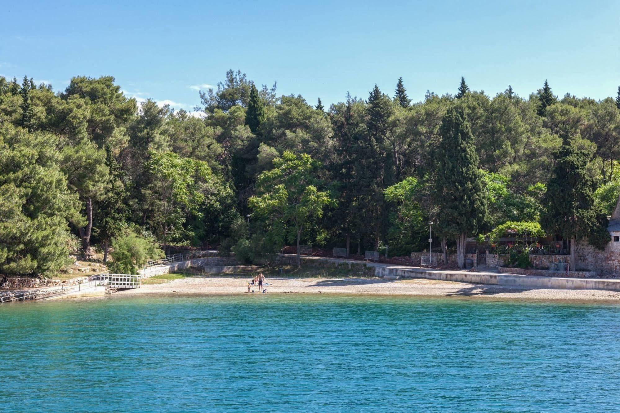 Madrugada Apartments Stari Grad  Dış mekan fotoğraf